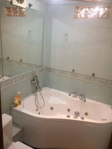 Фото номера Апартаменты Апартаменты Apartment Studio with Jacuzzi Kuybyshava 34 г. Минск 19