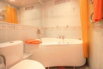 Фото номера Апартаменты Апартаменты Apartment Studio with Jacuzzi Kuybyshava 34 г. Минск 28