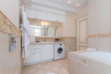 Фото номера Улучшенные апартаменты Апартаменты Vip Apartment In Minsk г. Минск 49