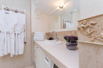 Фото номера Улучшенные апартаменты Апартаменты Vip Apartment In Minsk г. Минск 7