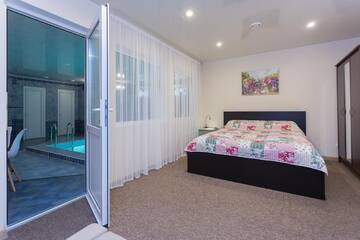 Фото номера Люкс с собственным бассейном Гостевой дом Guest House DOM 18 г. Минск 5