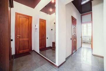 Фото номера Апартаменты с 2 спальнями Апартаменты Apartment in the historic Centre Internatsionalnaya г. Минск 12