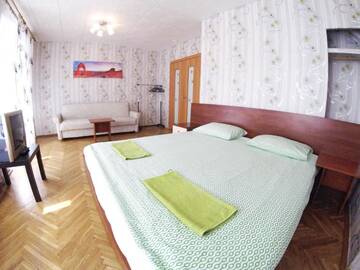 Фото номера Трехместный номер с общей ванной комнатой Гостевой дом Best Aparts г. Минск 5