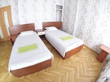 Фото номера Двухместный номер с 1 кроватью или 2 отдельными кроватями, общая ванная комната Гостевой дом Best Aparts г. Минск 2