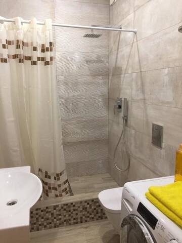 Фото номера Апартаменты с видом на озеро Апартаменты VIP Studio on E. Polotskoy 5 г. Минск 52