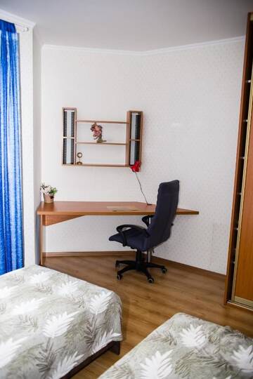 Фото номера Двухместный номер с 2 отдельными кроватями и балконом Хостелы Family Hostel г. Минск 5