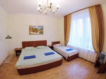 Фото номера Трехместный номер с общей ванной комнатой Гостевой дом Grand Inn г. Минск 7