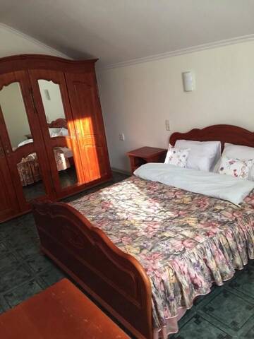 Фото номера Большой двухместный номер с 1 кроватью Хостелы Homey Hostel г. Минск 5