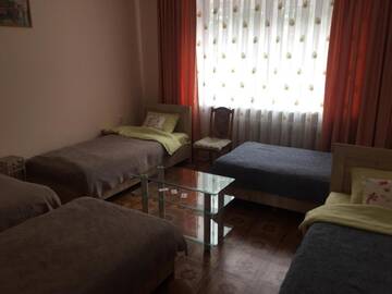 Фото номера Односпальная кровать в общем мужском номере Хостелы Homey Hostel г. Минск 4